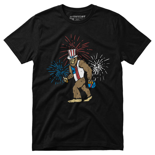 4th of July Bigfoot - Unisex T-Shirt in Black