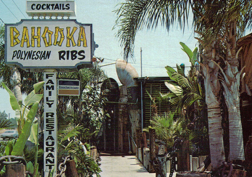 Bahooka Ribs & Grog - Rosemead, CA - Vintage Tiki Bar - Unisex Hoodie